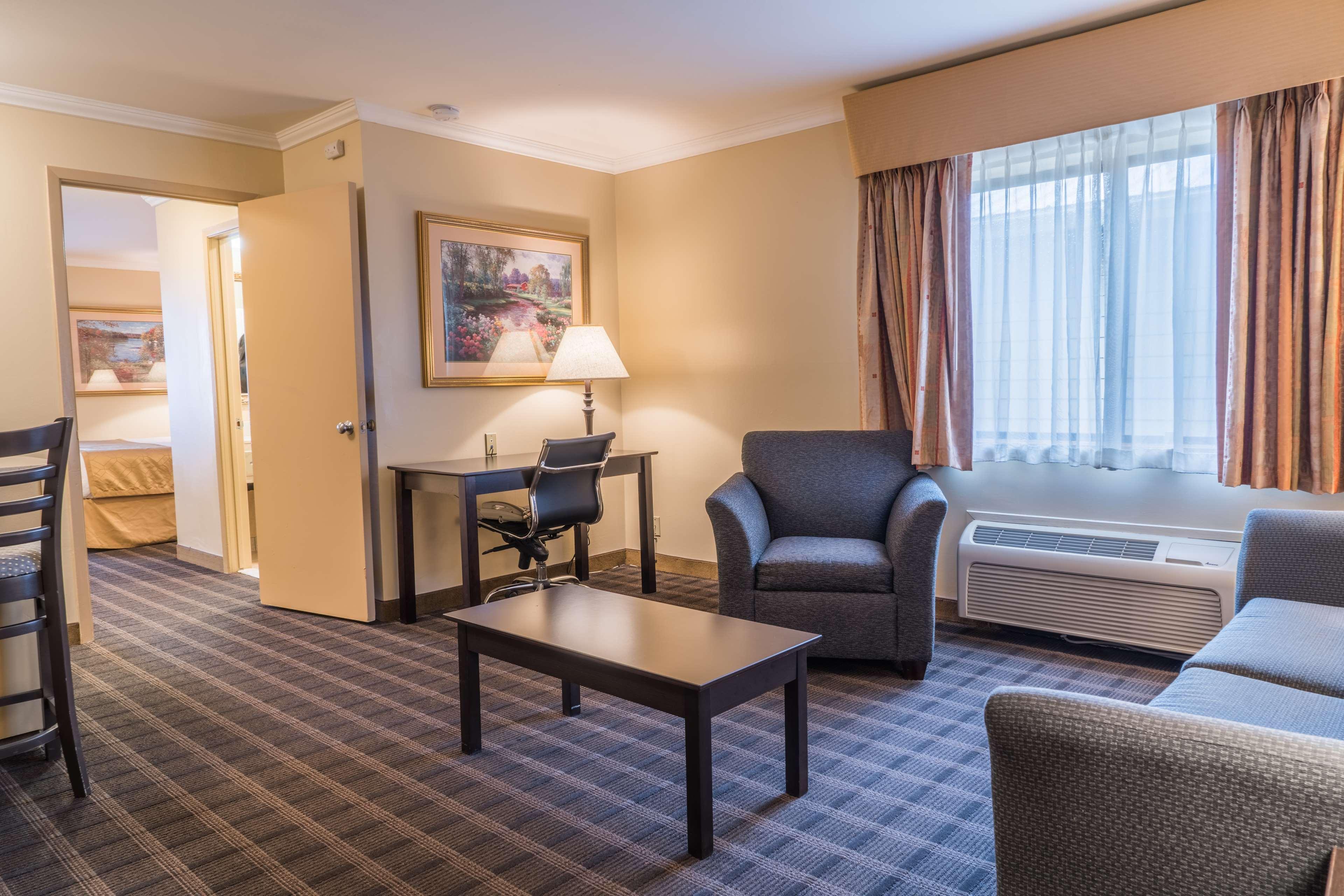 Best Western Inn & Suites Ontario Εξωτερικό φωτογραφία