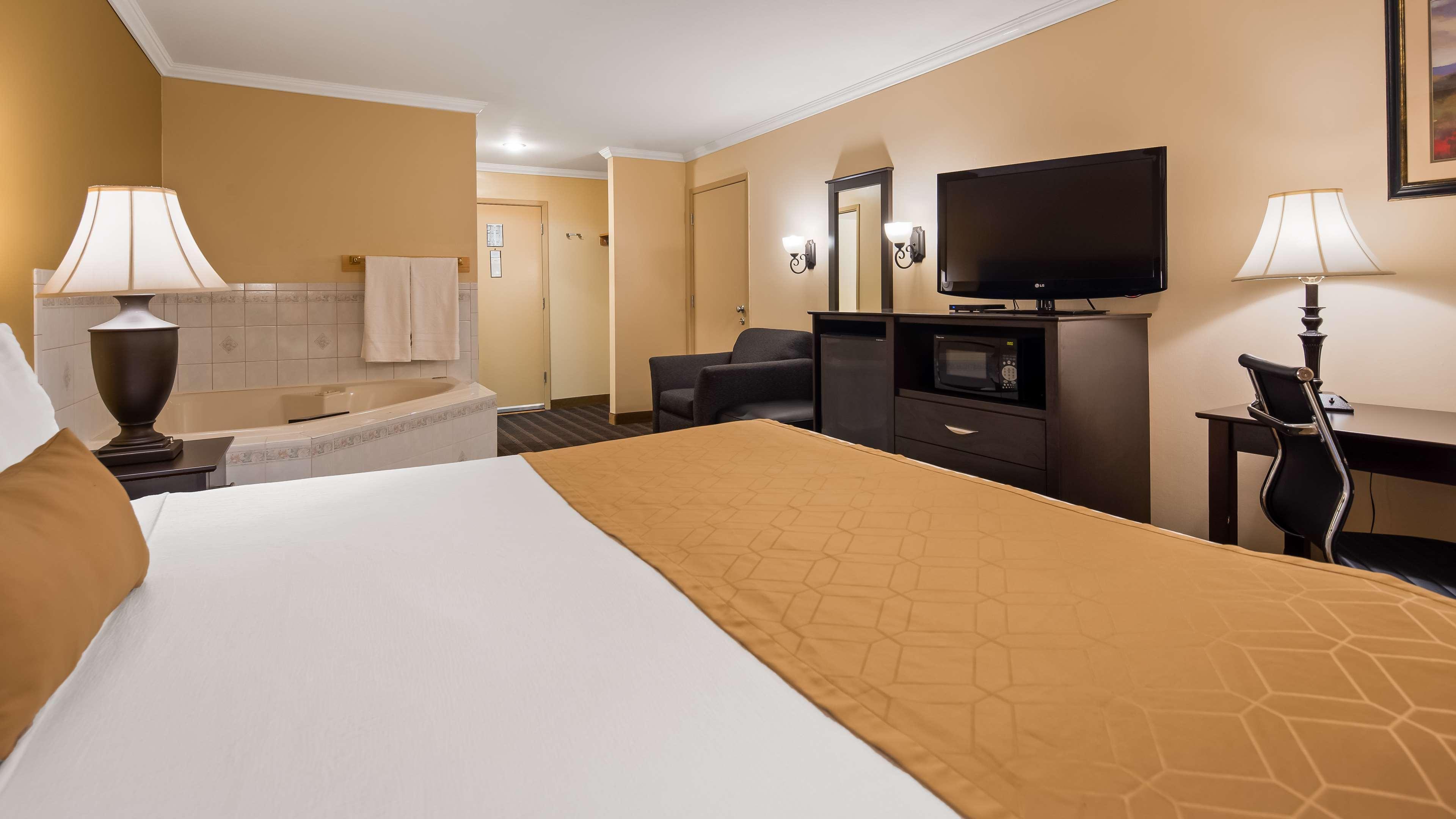 Best Western Inn & Suites Ontario Εξωτερικό φωτογραφία