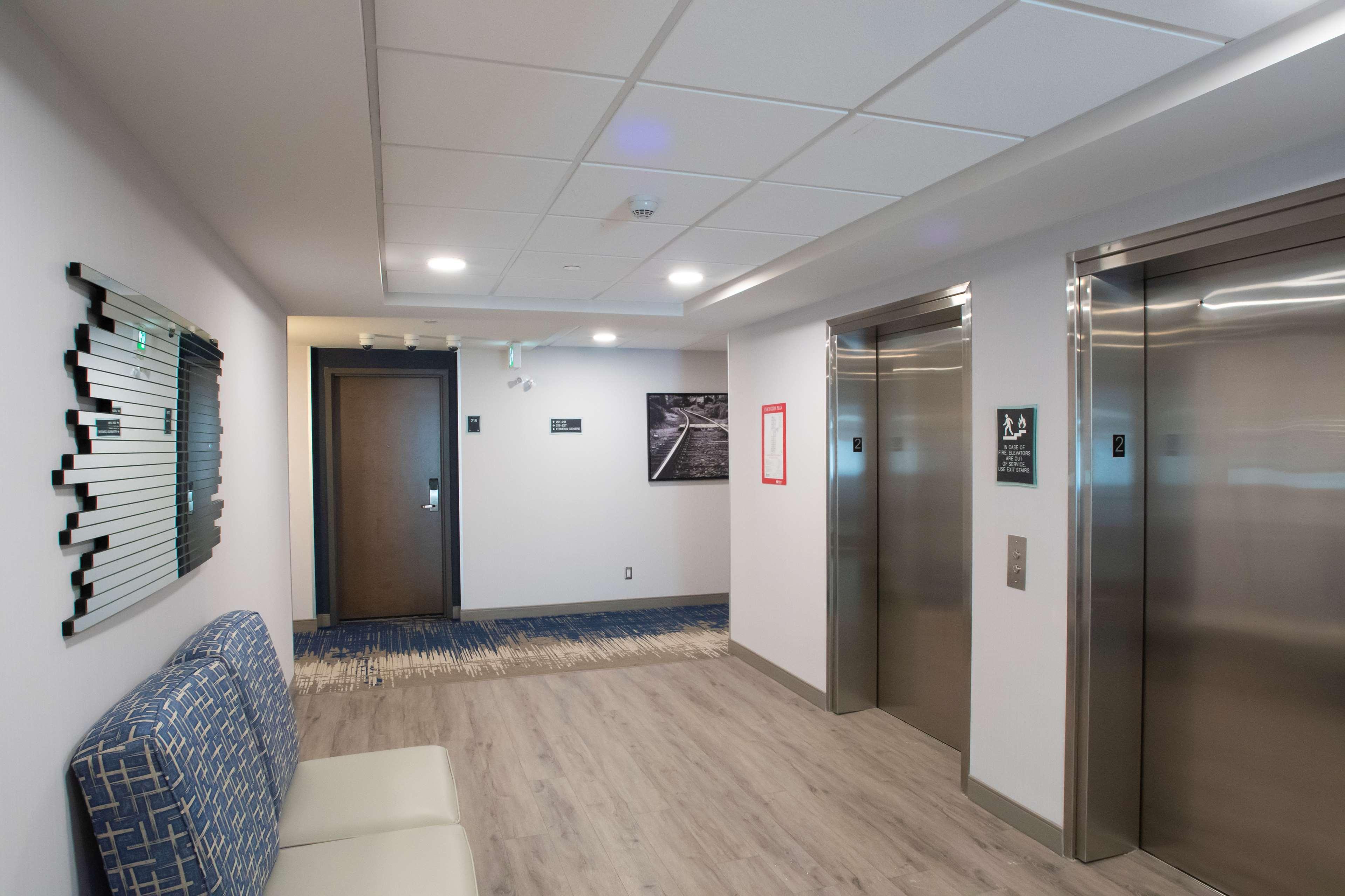 Best Western Inn & Suites Ontario Εξωτερικό φωτογραφία