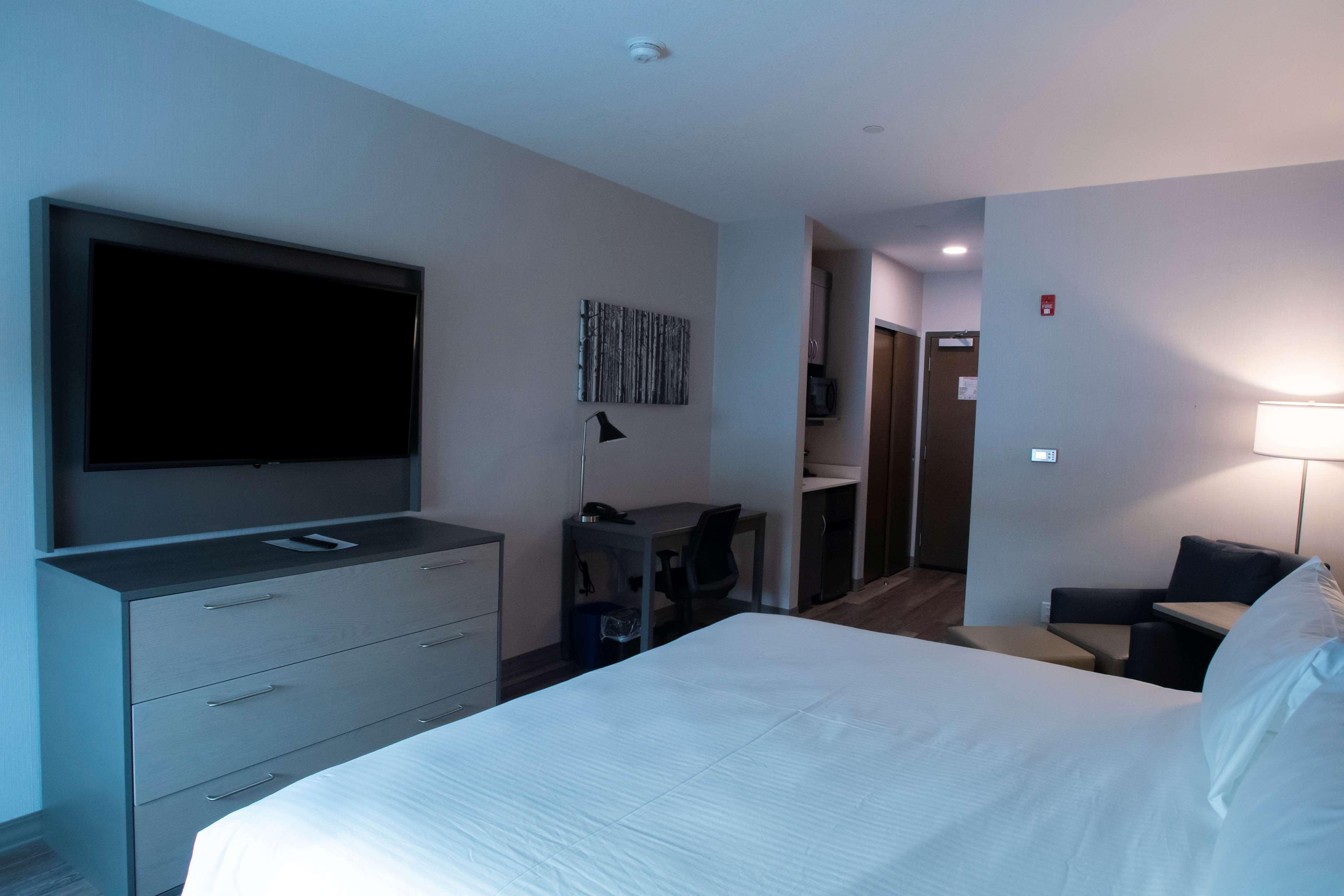 Best Western Inn & Suites Ontario Εξωτερικό φωτογραφία
