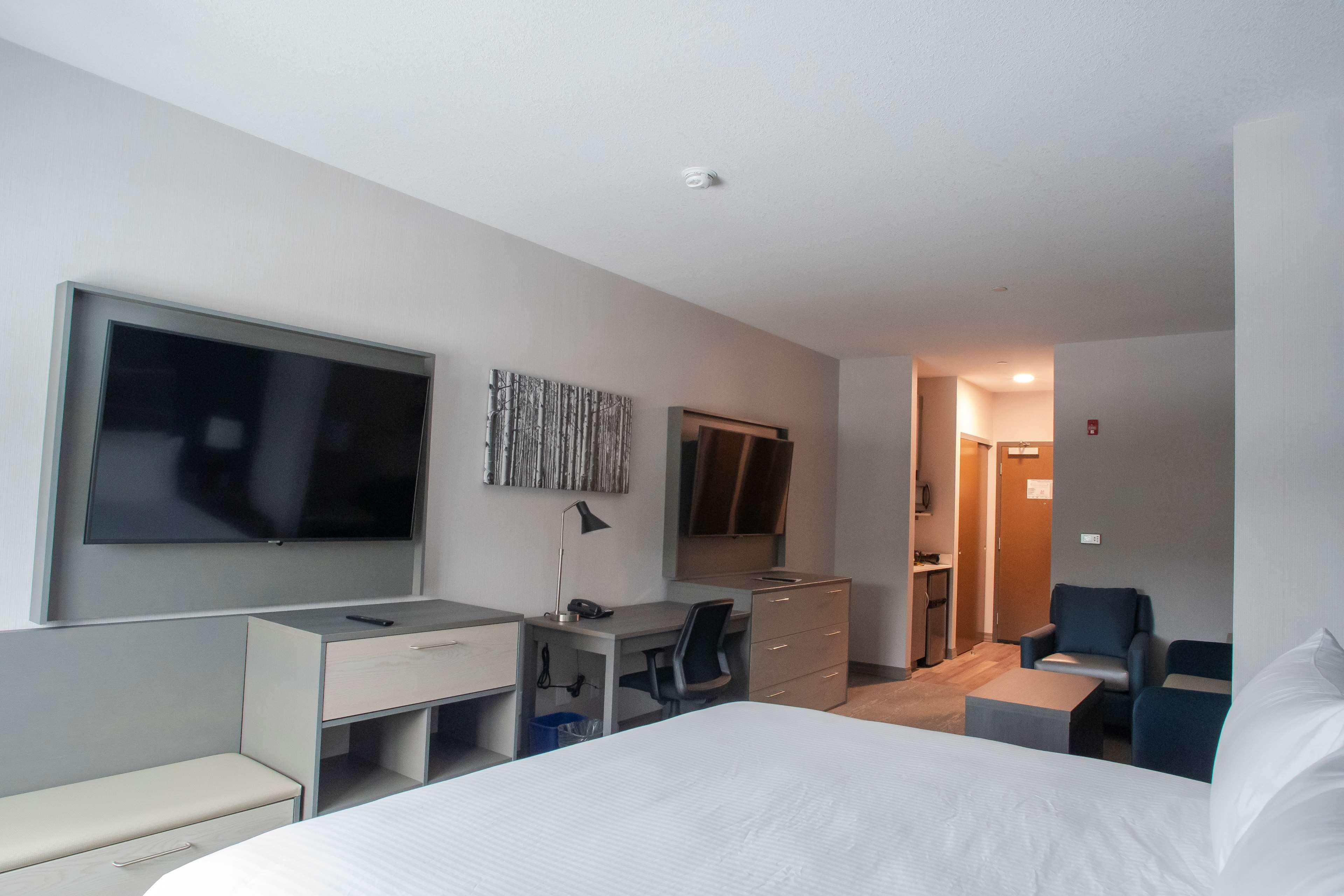 Best Western Inn & Suites Ontario Εξωτερικό φωτογραφία