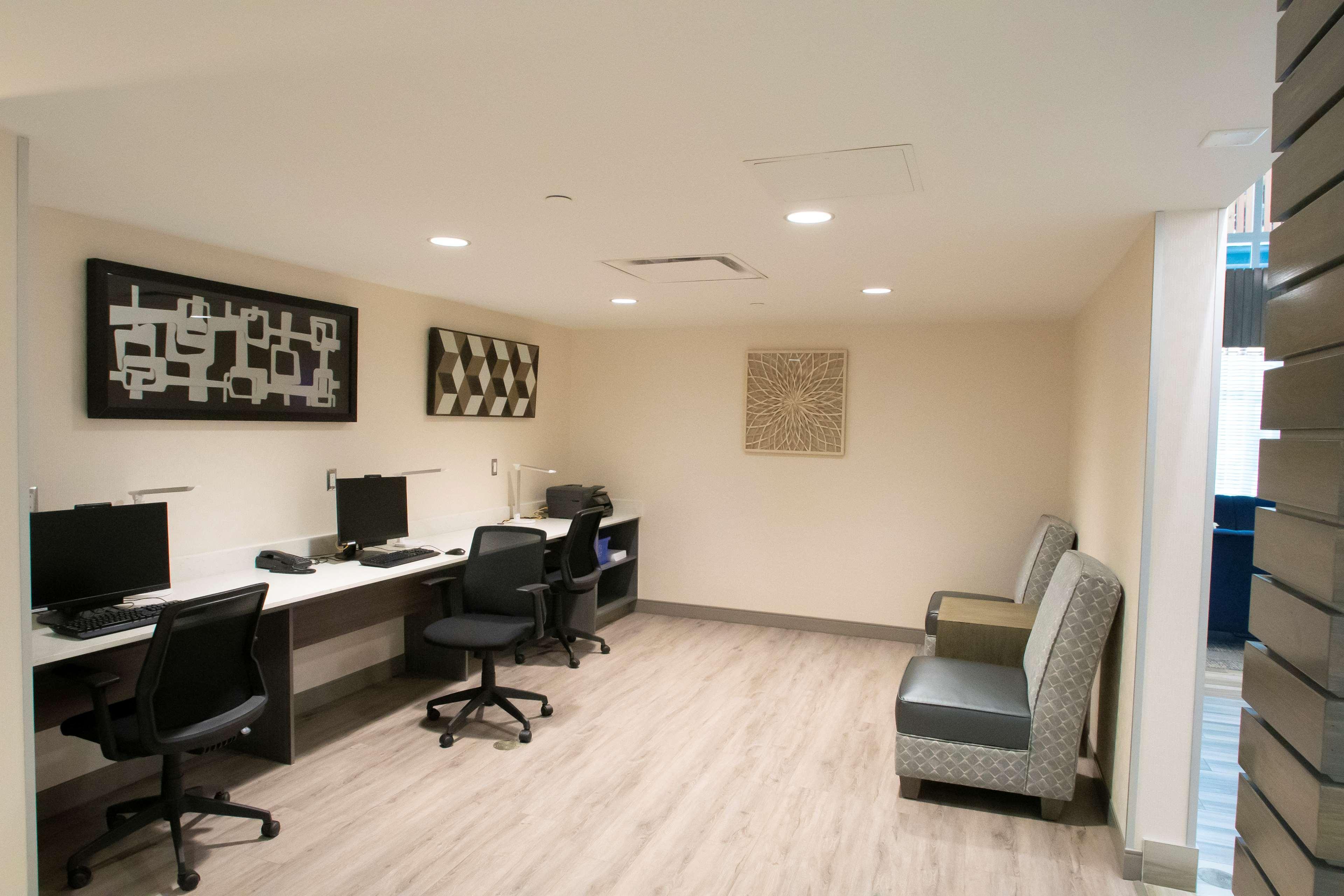Best Western Inn & Suites Ontario Εξωτερικό φωτογραφία