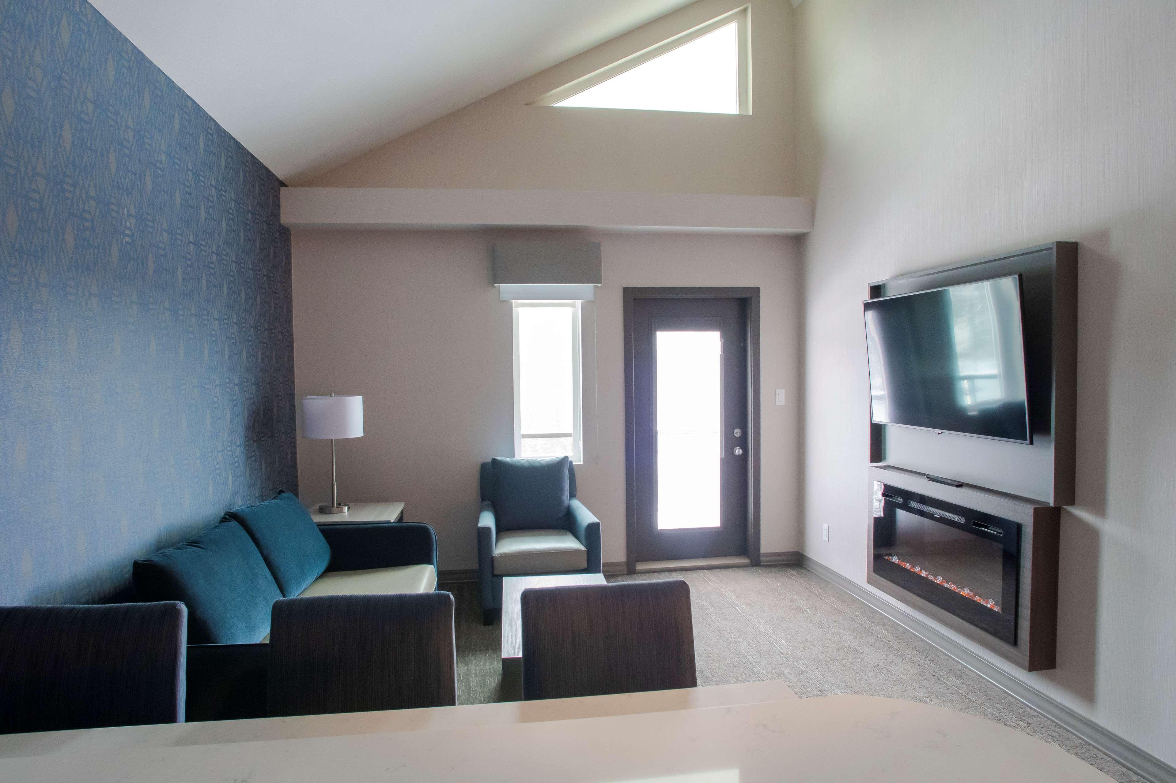 Best Western Inn & Suites Ontario Εξωτερικό φωτογραφία
